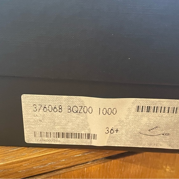 Stunning women’s lace up oxfords - Picture 5 of 5